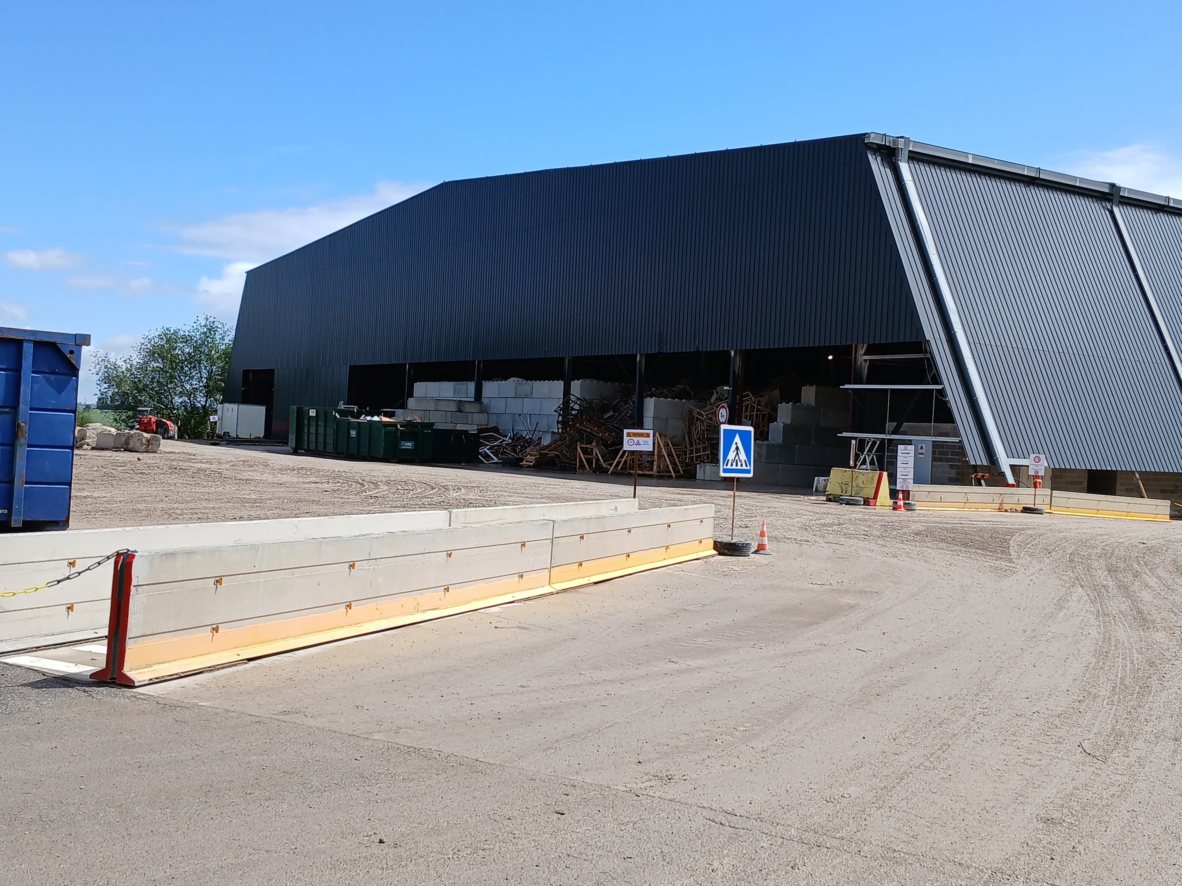 Bâtiment du centre de recyclage Vilbert — Beauval Somme